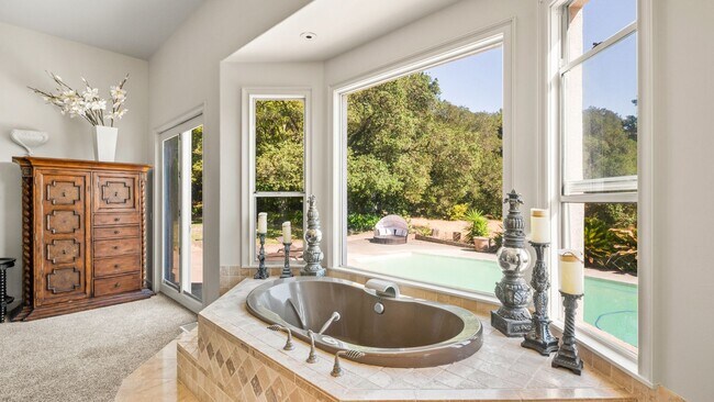 Building Photo - Hilltop Estate in Green Valley-Fully Furni...