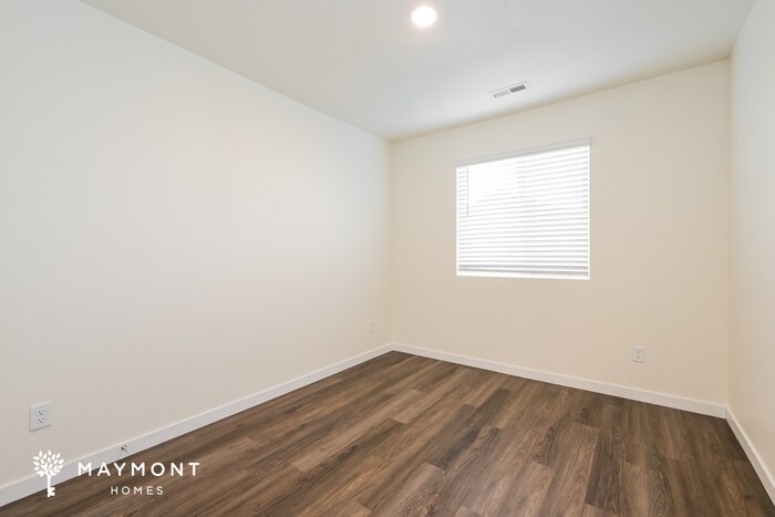 Building Photo - 13581 Oneida Ln