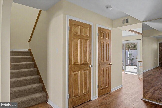 Building Photo - 2282 Suzann Dr