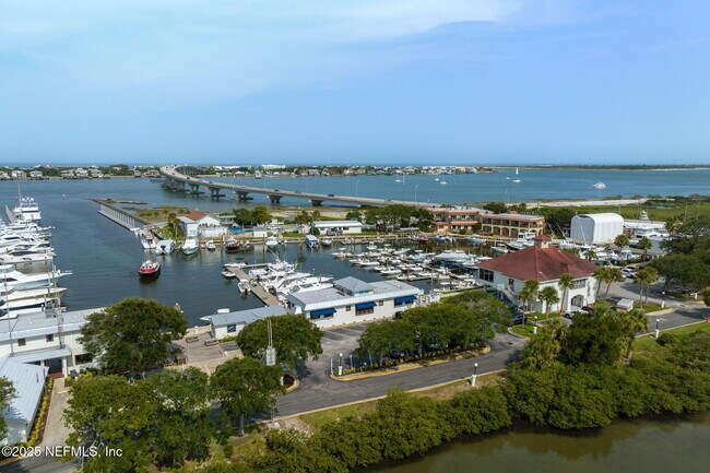 Building Photo - 3106 Harbor Dr