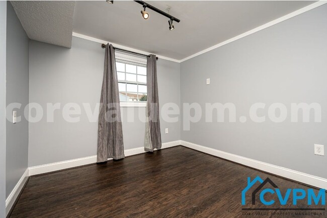 Building Photo - 7805 Citadel Dr