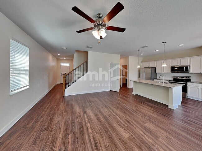 Building Photo - 4714 Reisswood Loop