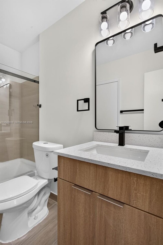 Building Photo - 2830 Coral Springs Dr