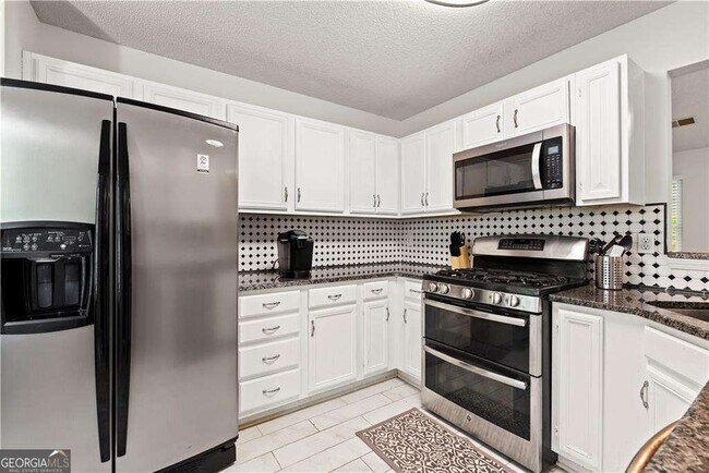 Building Photo - 1700 English Ivey Ln