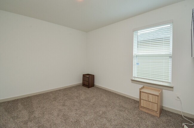 Building Photo - 7326 Marina Hts Wy