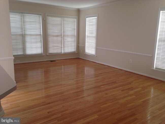 Building Photo - 43442 Katling Square