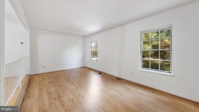 Building Photo - 7769 Hiawatha Ln
