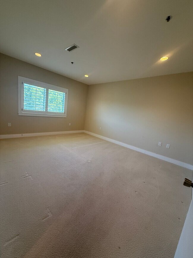 Building Photo - wilco143