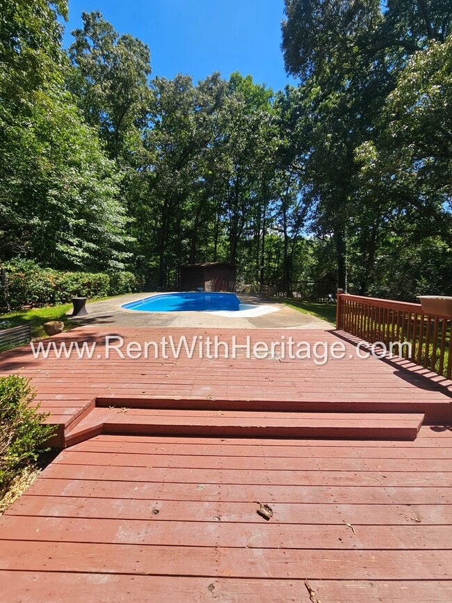 Building Photo - WOW! GORGEOUS HOME / PARTIAL FINISHED BASEMENT / RESORT STYLE POOL/ ALEXANDER HIGH SCHOOL