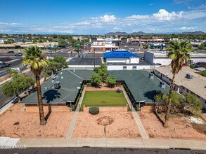 Building Photo - 1940 W Amelia Ave