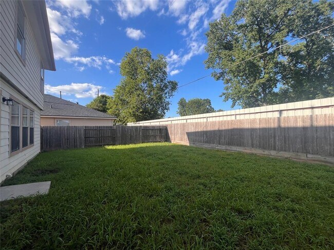 Building Photo - 10906 Orchard Springs Dr