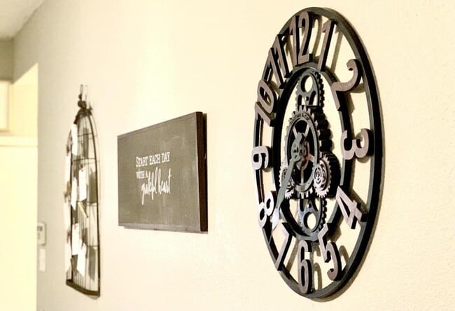 Building Photo - 1311 Bagby Ave