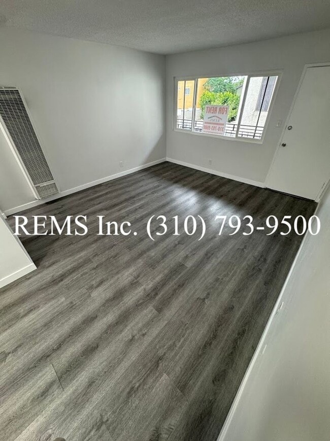 Building Photo - lgp02