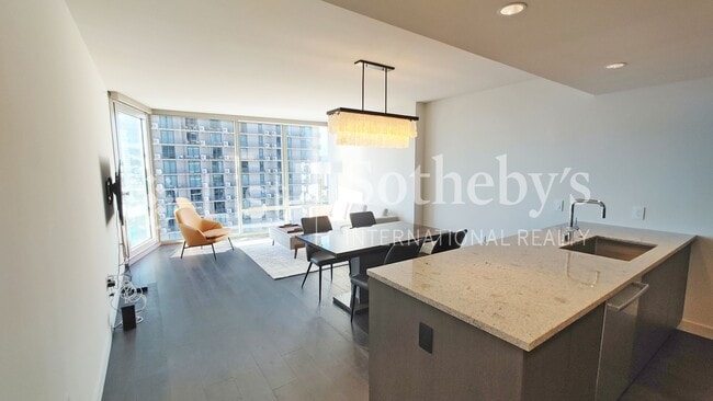 Building Photo - Ae'o #2303  |  Honolulu, HI