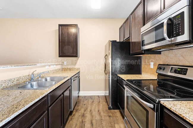 Building Photo - 12562 McGrath Dr