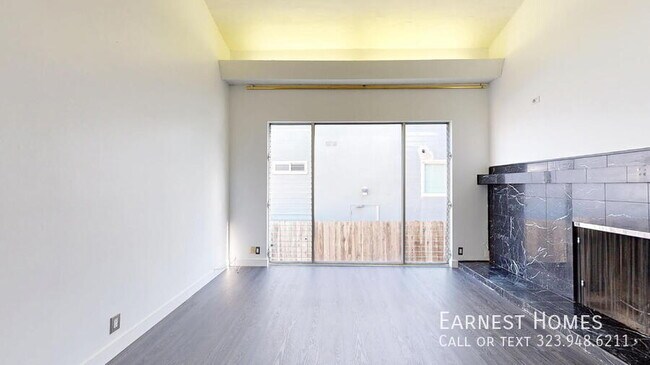 Building Photo - 14335 Huston St