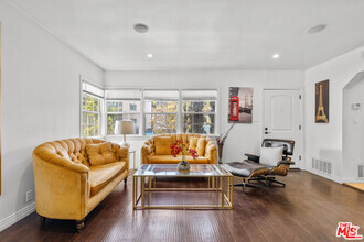 Building Photo - 3318 Barham Blvd