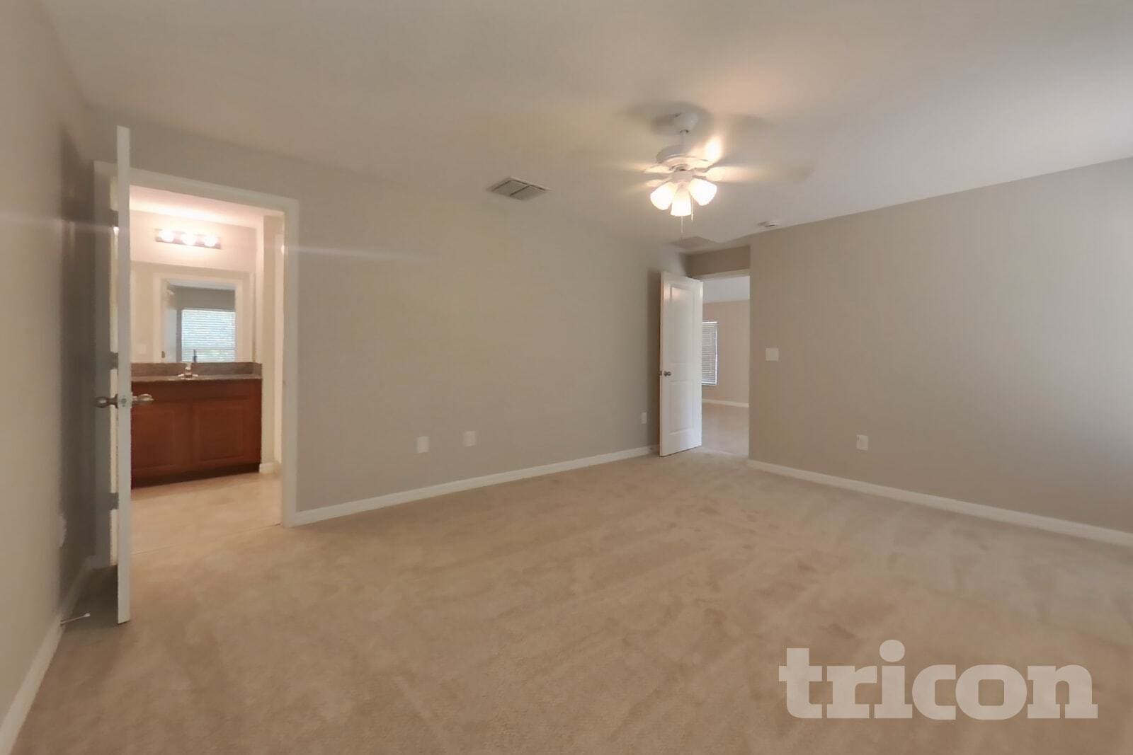 Building Photo - 1724 Broad Winged Hawk Dr