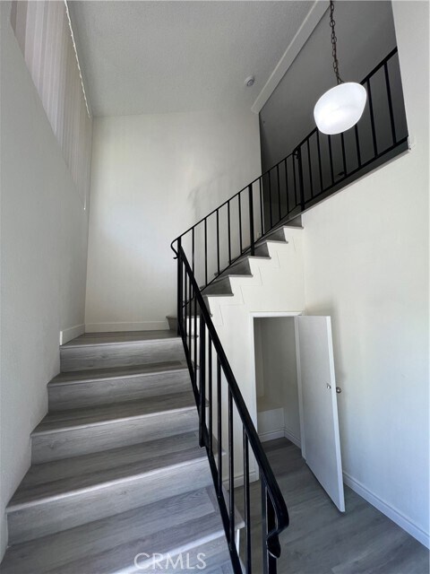 Building Photo - 221 Grayson Way