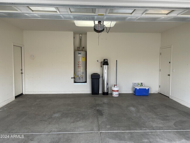 Building Photo - 23130 N 40th Pl