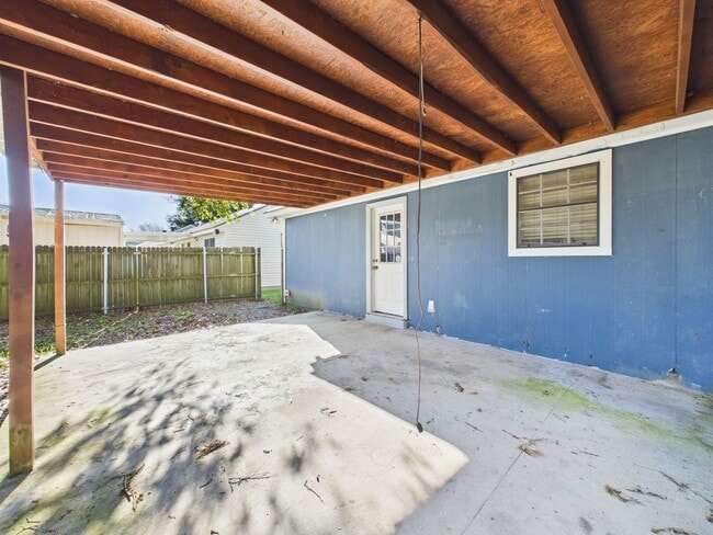 Building Photo - COMING SOON! 3 Beds, 2 Baths House for rent in Milton!