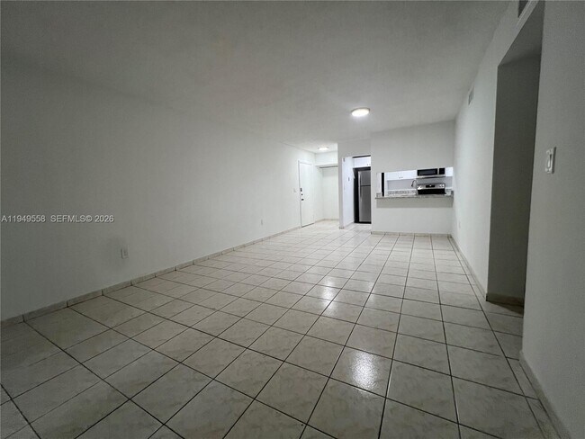 Building Photo - 200 W Park Dr