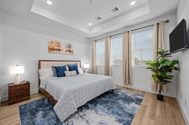 Primary Photo - 4201 Stassen St