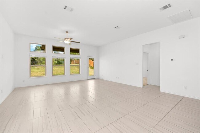 Building Photo - 1128 Ridge Runner Dr