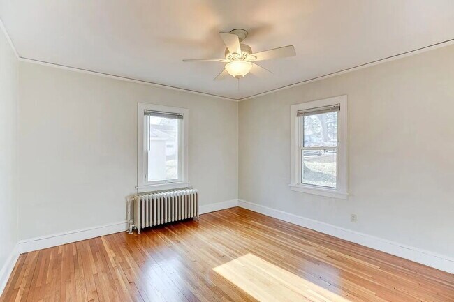 Building Photo - 1164 Randolph Ave