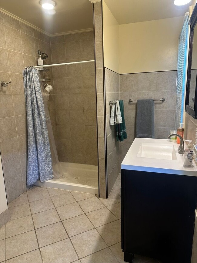 Building Photo - 113 Comstock Pl