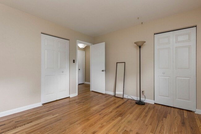 Building Photo - 3412 Taylorsville Rd