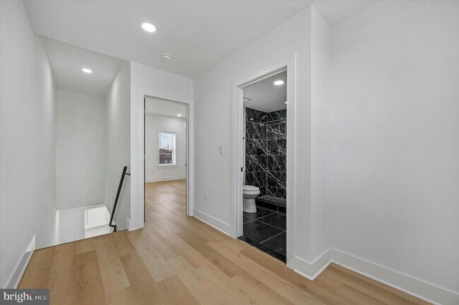 Building Photo - 1911 W Hunting Park Ave