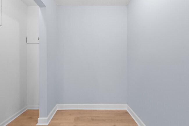 Building Photo - 409 Wilkes Rd