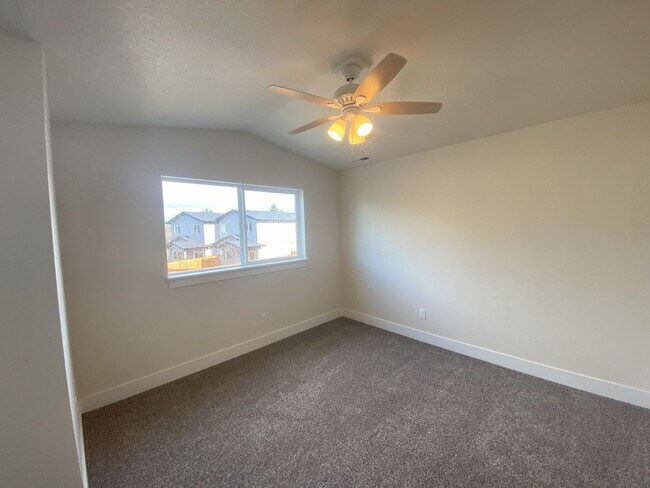 Building Photo - 2514 Justine Ln