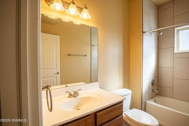 Building Photo - 4032 Cll De Estrellas