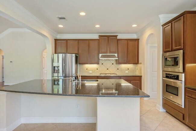Building Photo - 11812 Mira Vista Way