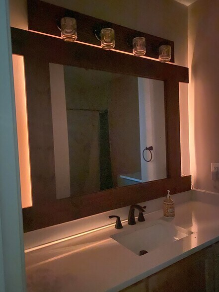 Building Photo - 46628 Drysdale Ter