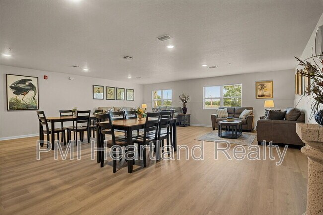 Building Photo - 260 Spanish Moss Cir