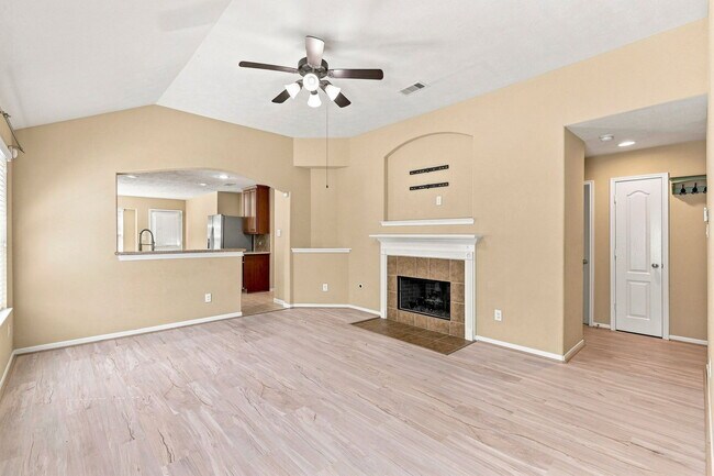 Building Photo - 5923 Deleon Trail Dr