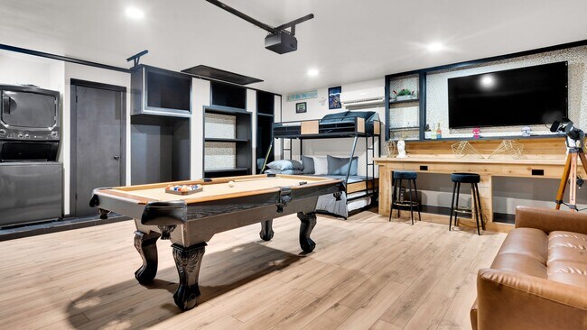 Building Photo - 3/2 Ardmore Near Mercy Hospital, Shopping, and Eats!