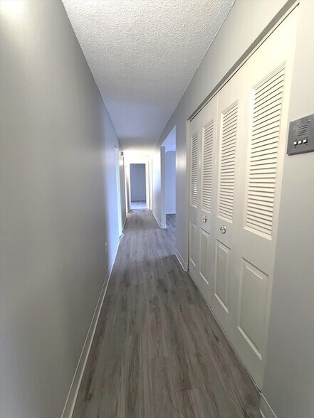 Building Photo - 48 Peninsula Pl