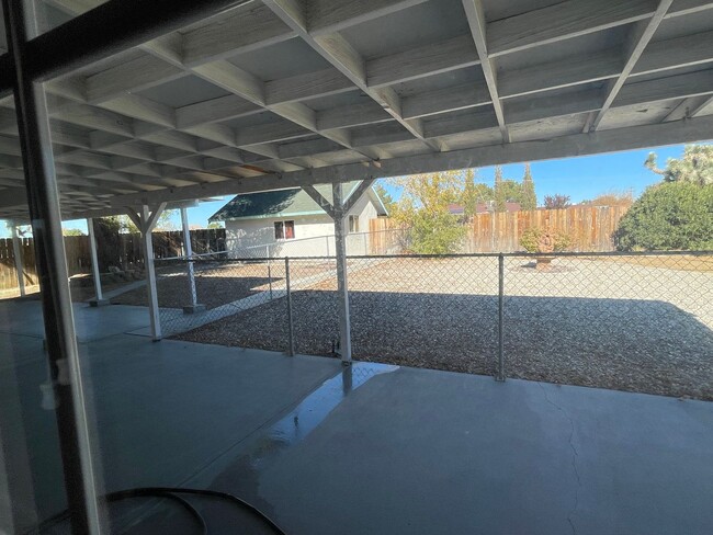 Building Photo - Apple Valley- 3 Bedrooms, 2 Bathrooms, Sol...