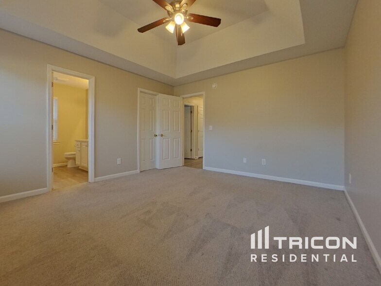Building Photo - 216 Turtle Creek Dr