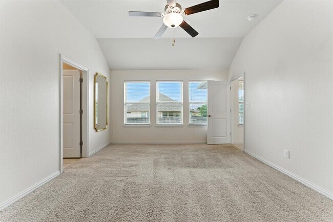 Building Photo - 237 Red Granite Dr