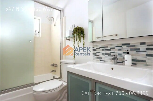 Building Photo - 547 N Sunrise Way