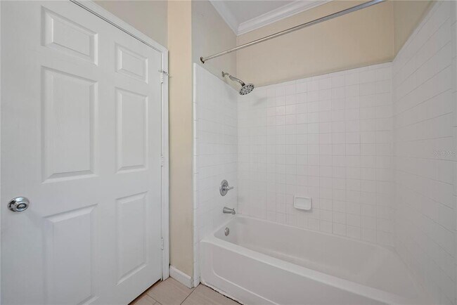 Building Photo - 18229 Bridle Club Dr