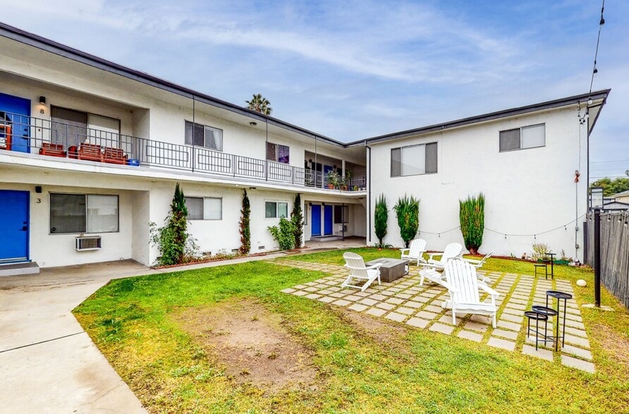 Building Photo - 255 S Ave 55