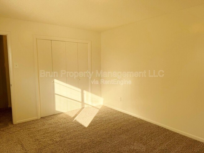 Building Photo - 505 Cross Creek Rd