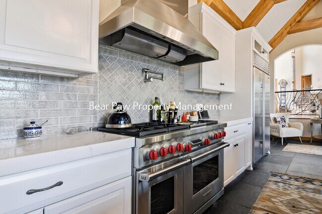Building Photo - "Spacious 6-Bedroom Retreat with 7 Luxurious Bathrooms off Upper Bear Creek!"