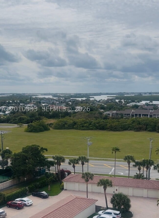 Building Photo - 3100 N Hwy A1A